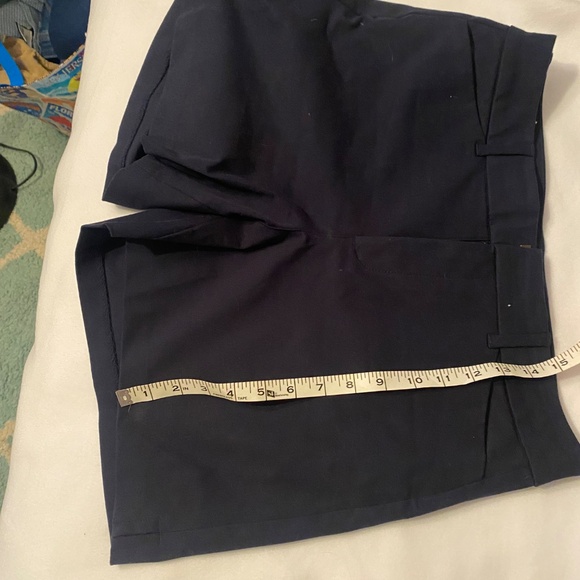 Old Navy High Waste Pixie Shorts Size 8 - Picture 2 of 4